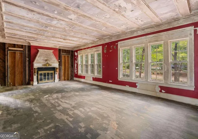 Photo 3 of Sale Pending at 843 Springdale Rd Ne, Atlanta, GA 30306 | MLS# 10824135 | Listing updated on 2026-08-24