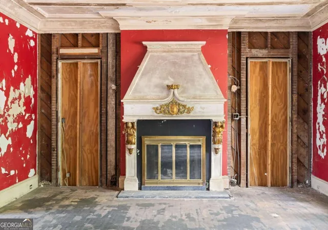 Photo 4 of Sale Pending at 843 Springdale Rd Ne, Atlanta, GA 30306 | MLS# 10824135 | Listing updated on 2026-08-24
