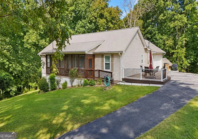 Photo 1 of Single family home for sale at 4952 Rilla Rd, Gainesville, GA 30506 | MLS# 10872091 | Listing updated on 2026-10-27