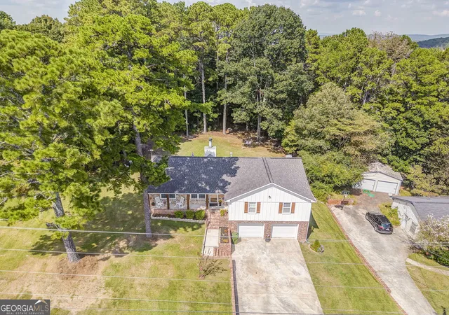 Photo 4 of Single family home for sale at 32 Devonshire Dr SE, Rome, GA 30161 | MLS# 10764888 | Listing updated on 2026-09-03
