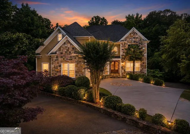 Photo 2 of Mansion for sale at 125 Stone Pond Ln, Alpharetta, GA 30022 | MLS# 10773825 | Listing updated on 2026-09-09