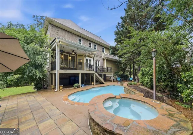 Photo 3 of Mansion for sale at 125 Stone Pond Ln, Alpharetta, GA 30022 | MLS# 10773825 | Listing updated on 2026-09-09