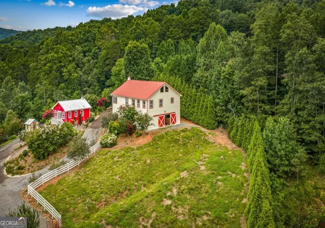 Photo 3 of Single family home for sale at 53 Fox Run #77, Blue Ridge, GA 30513 | MLS# 10819445 | Listing updated on 2026-08-28