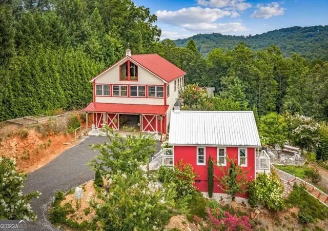 Photo 4 of Single family home for sale at 53 Fox Run #77, Blue Ridge, GA 30513 | MLS# 10819445 | Listing updated on 2026-08-28