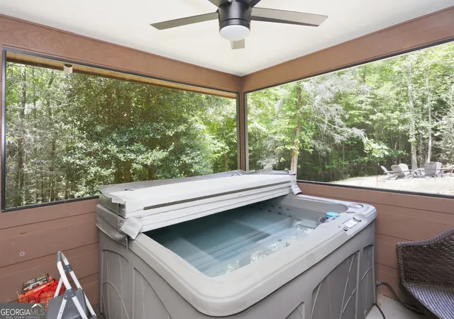 Photo 3 of Single family home for sale at 333 Bent Wood Ln, Blue Ridge, GA 30513 | MLS# 10811526 | Listing updated on 2026-09-12