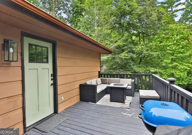 Photo 4 of Single family home for sale at 333 Bent Wood Ln, Blue Ridge, GA 30513 | MLS# 10811526 | Listing updated on 2026-09-12