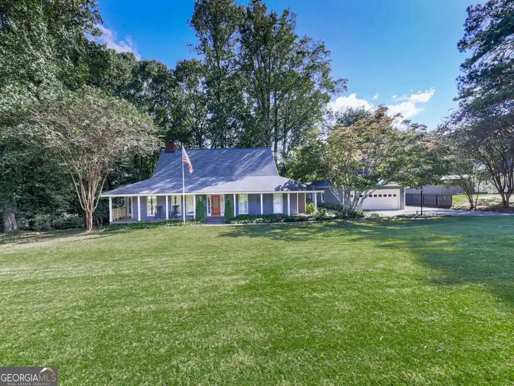 Photo 1 of Single family home for sale at 3183 Samples Rd, Cumming, GA 30041 | MLS# 10857822 | Listing updated on 2026-10-16
