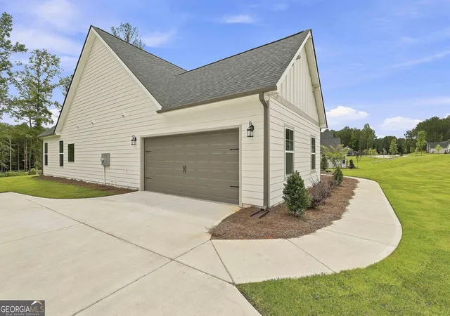 image of 117 Belle Hall Dr #26, Newnan, GA 30263 | MLS# 10734716