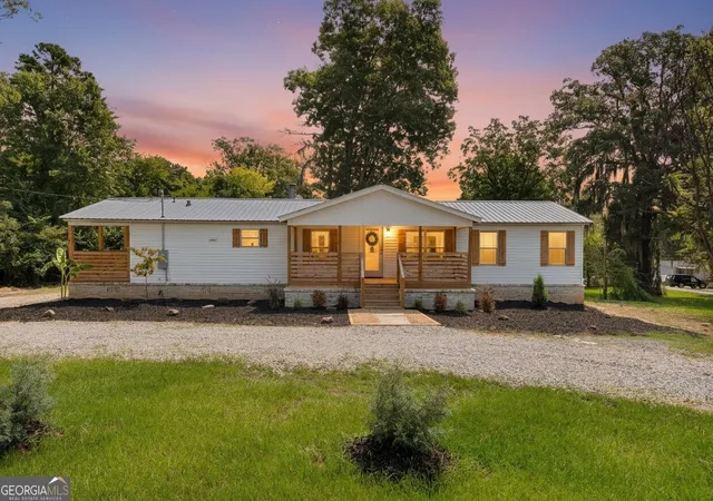 1st image of 200 3rd Ave, Bonaire, GA 31005 | MLS# 10817334