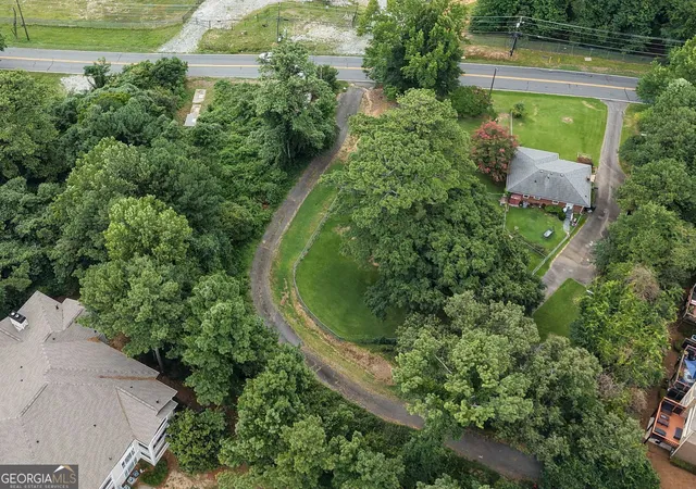 Photo 2 of Single family home for sale at 2421 Maner Rd Se, Atlanta, GA 30339 | MLS# 10835084 | Listing updated on 2026-10-28