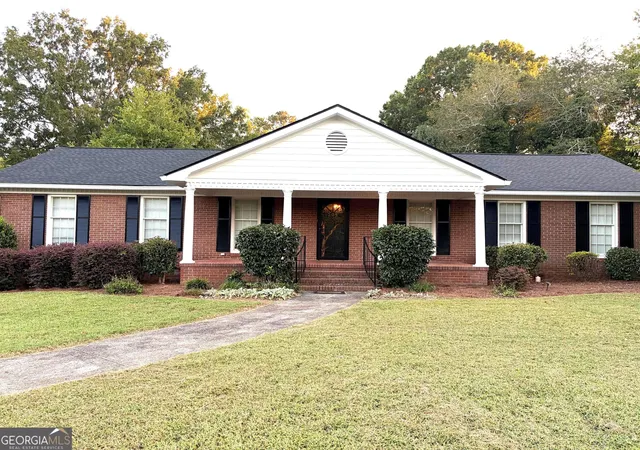 Photo 1 of Single family home for sale at 205 Maplewood Dr Se, Rome, GA 30161 | MLS# 10836877 | Listing updated on 2026-09-14