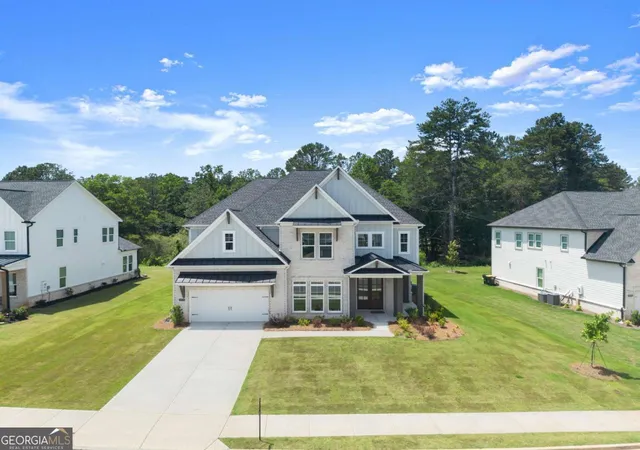 Photo 2 of Sale Pending at 6470 Pond View Dr, Cumming, GA 30028 | MLS# 10790045 | Listing updated on 2026-09-18