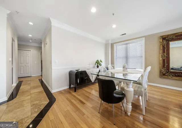 Photo 4 of Condo for sale at 3334 Peachtree Rd NE #112, Atlanta, GA 30326 | MLS# 10828173 | Listing updated on 2026-08-18