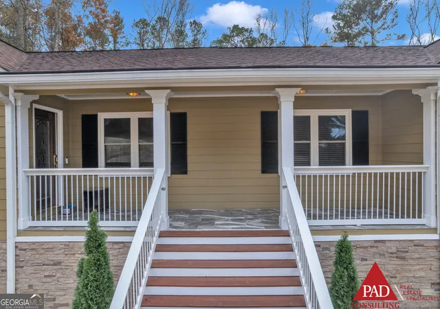 Photo 2 of Single family home for sale at 373 Presidential Dr, Dallas, GA 30157 | MLS# 10655764 | Listing updated on 2026-02-03