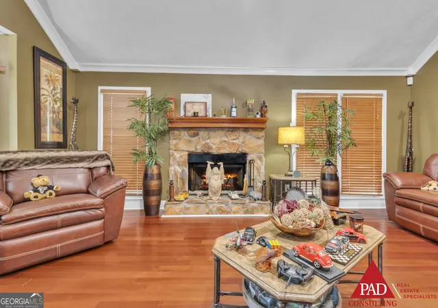 Photo 3 of Single family home for sale at 373 Presidential Dr, Dallas, GA 30157 | MLS# 10655764 | Listing updated on 2026-02-03