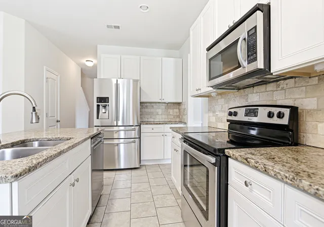 2nd image of 77 Hamil Ct Nw, Cartersville, GA 30120 | MLS# 10814423