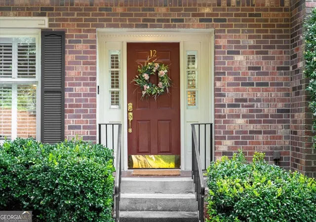 Photo 2 of Townhouse for sale at 12 Queen Victoria Pl Ne, Atlanta, GA 30342 | MLS# 10825082 | Listing updated on 2026-09-12
