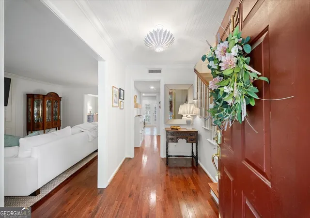 Photo 2 of Townhouse for sale at 12 Queen Victoria Pl Ne, Atlanta, GA 30342 | MLS# 10825082 | Listing updated on 2026-09-12