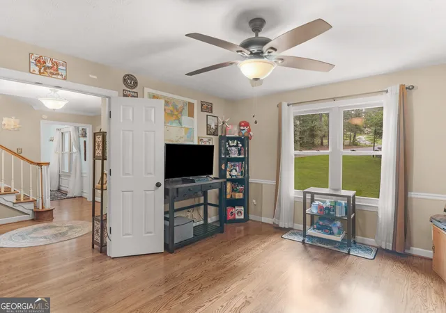 5th image of 1310 Vineyard Dr Se, Conyers, GA 30013 | MLS# 10790603