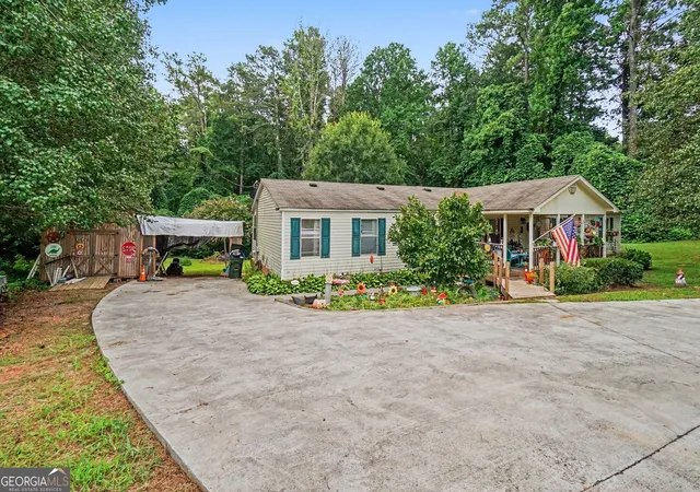 Photo 1 of Manufactured home for sale at 650 Bart Manous Rd, Canton, GA 30115 | MLS# 10870452 | Listing updated on 2026-10-27