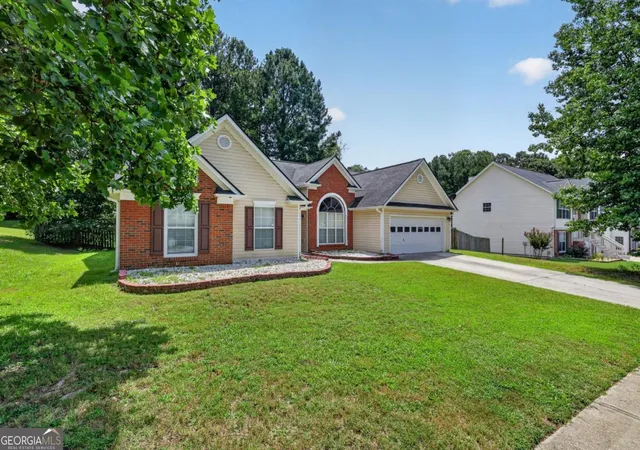 Photo 3 of Single family home for sale at 1142 Autumn Glen Way, Dacula, GA 30019 | MLS# 10828806 | Listing updated on 2026-09-02