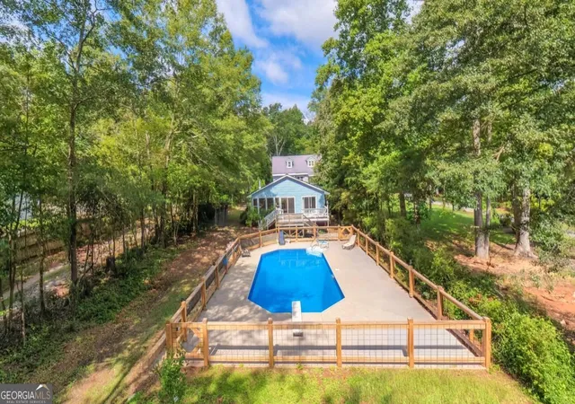 2nd image of 107 Buckhorn Dr, Temple, GA 30179 | MLS# 10819316