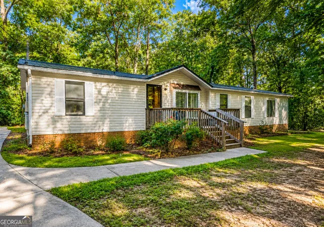 1st image of 2048 Hwy 82, Statham, GA 30666 | MLS# 10810445