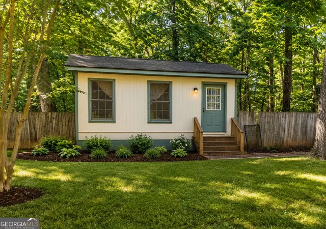 4th image of 2048 Hwy 82, Statham, GA 30666 | MLS# 10810445