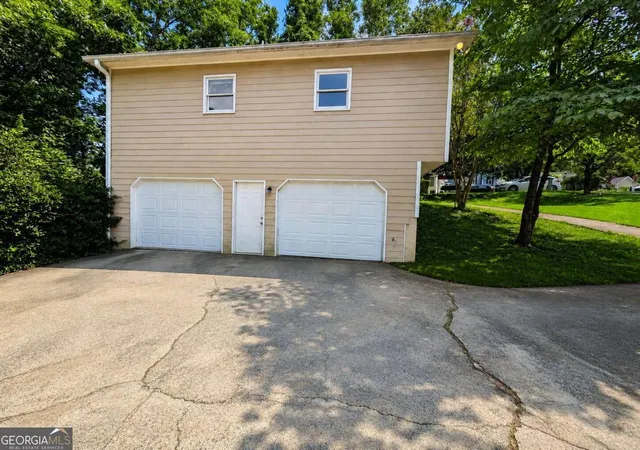 3rd image of 182 Shallow Ridge Ln Ne, Kennesaw, GA 30144 | MLS# 10817526