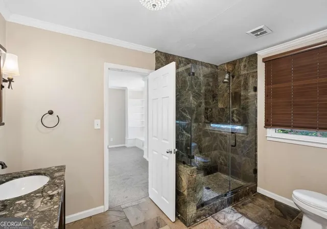 Photo 4 of Single family home for sale at 1055 Lee Cir NE, Atlanta, GA 30324 | MLS# 10803508 | Listing updated on 2026-08-14