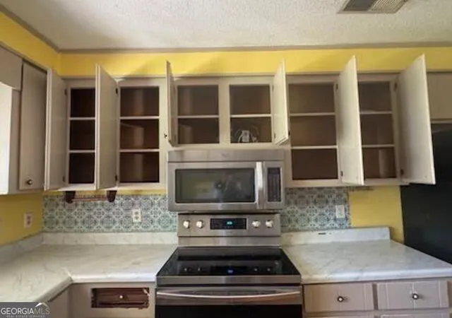 3rd image of 111 Foxfire Dr, Warner Robins, GA 31093 | MLS# 10803573