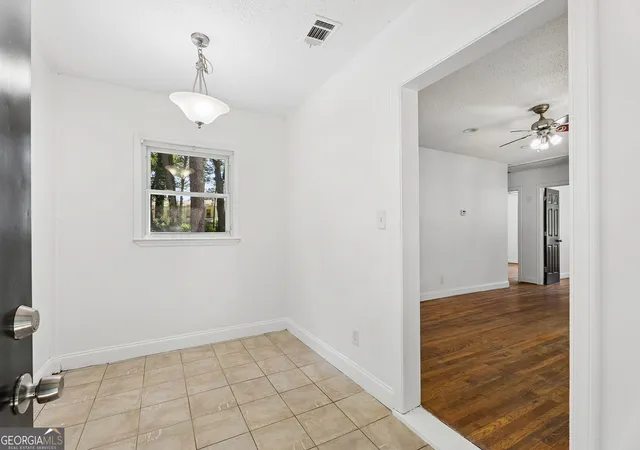 Photo 3 of Single family home for sale at 1790 Elaine Dr, Decatur, GA 30035 | MLS# 10829412 | Listing updated on 2026-10-08
