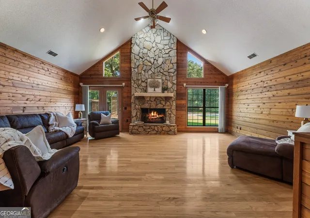 Photo 3 of Single family home for sale at 1021 Ig Lanier Rd, Pembroke, GA 31321 | MLS# 10834189 | Listing updated on 2026-09-28