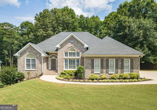 1st image of 1114 Maple Creek Rdg, Loganville, GA 30052 | MLS# 10797194
