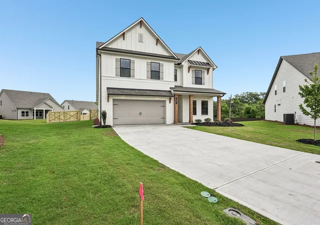 Photo 3 of Sale Pending at 762 Secret Garden Ln, Dacula, GA 30019 | MLS# 10807674 | Listing updated on 2026-09-14