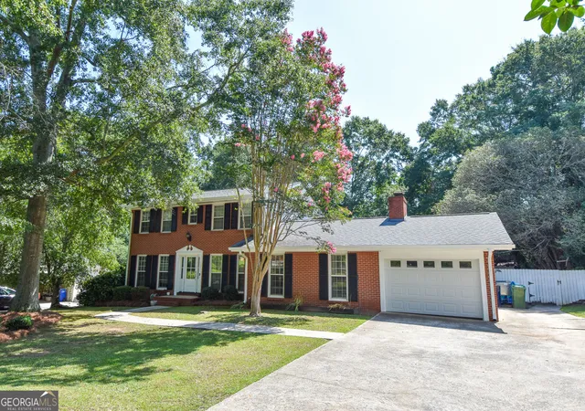 Photo 2 of Sale Pending at 1448 Dauset Dr, Griffin, GA 30224 | MLS# 10821378 | Listing updated on 2026-08-12
