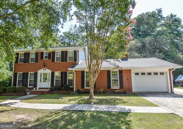 Photo 3 of Sale Pending at 1448 Dauset Dr, Griffin, GA 30224 | MLS# 10821378 | Listing updated on 2026-08-12