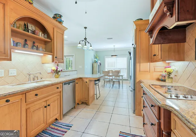 5th image of 8740 Coffee Rd, Hahira, GA 31632 | MLS# 10792022