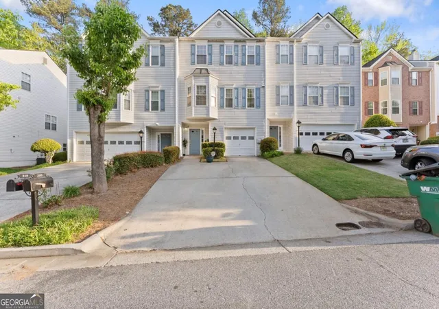 Homes for sale in Johns Creek, GA | 200 Abbotts Mill Dr, Johns Creek, GA 30097 | MLS# 10782196