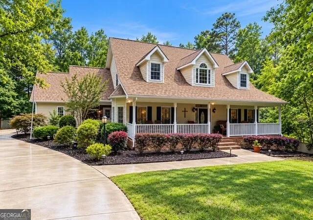 Photo 1 of Single family home for sale at 1220 Peachtree Rd, Hoschton, GA 30548 | MLS# 10810793 | Listing updated on 2026-10-26