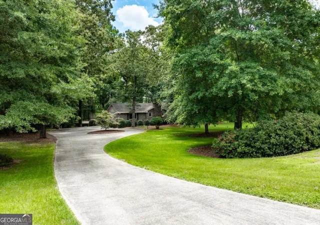 Photo 2 of Single family home for sale at 1131 Ednaville Rd, Braselton, GA 30517 | MLS# 10819298 | Listing updated on 2026-08-26