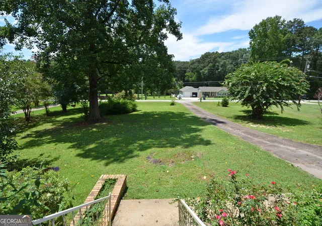 Photo 3 of Single family home for sale at 202 Sivell Rd, Lagrange, GA 30241 | MLS# 10824692 | Listing updated on 2026-09-28