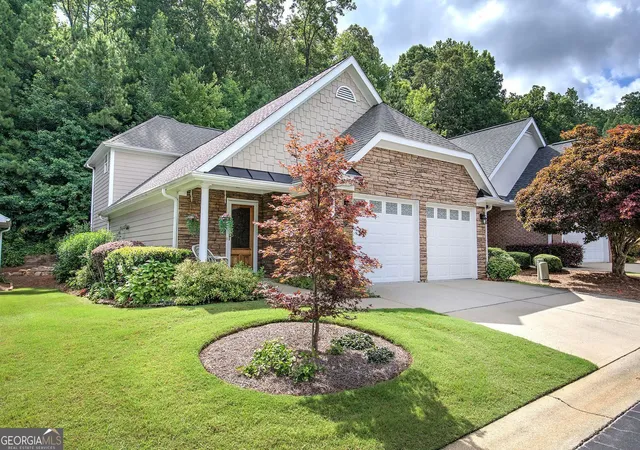 Photo 3 of Single family home for sale at 243 Villa Crk Pkwy, Canton, GA 30114 | MLS# 10807648 | Listing updated on 2026-10-08