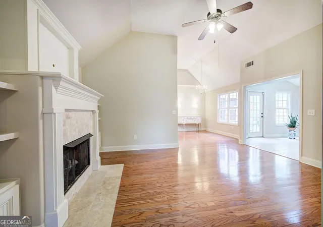 Photo 4 of Single family home for sale at 243 Villa Crk Pkwy, Canton, GA 30114 | MLS# 10807648 | Listing updated on 2026-10-08