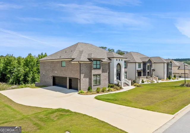 Photo 2 of Single family home for sale at 2944 Waterford Dr Sw, Conyers, GA 30094 | MLS# 10772880 | Listing updated on 2026-07-28