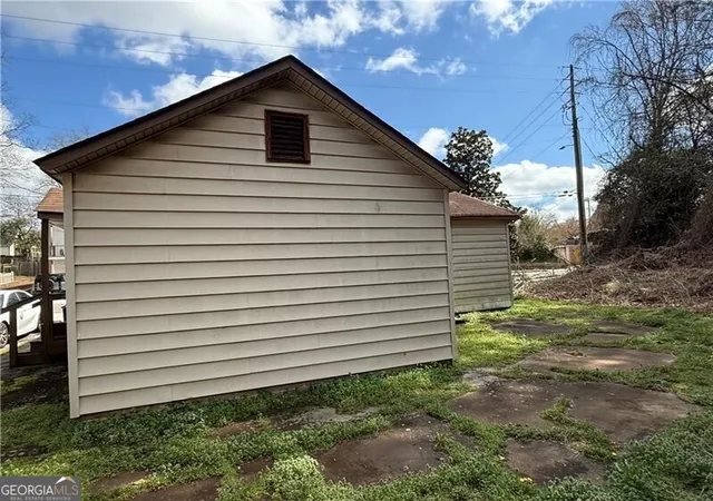 Photo 4 of Sale Pending at 353 Campbell Hl St NW, Marietta, GA 30060 | MLS# 10711795 | Listing updated on 2026-09-09