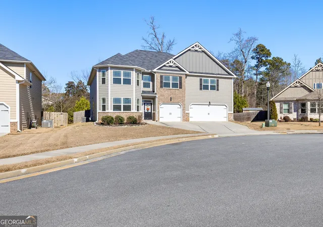 1st image of 166 Brookview Dr, Newnan, GA 30265 | MLS# 10687427