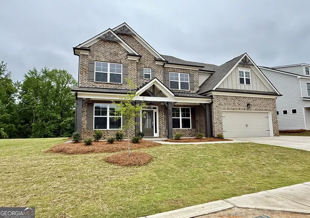 Photo 3 of Single family home for sale at 5511 Tullis Dr, Gainesville, GA 30507 | MLS# 10724524 | Listing updated on 2026-07-06