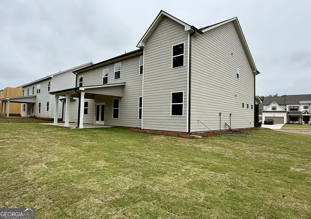 Photo 3 of Single family home for sale at 5511 Tullis Dr, Gainesville, GA 30507 | MLS# 10724524 | Listing updated on 2026-10-09