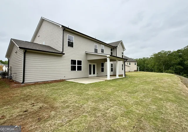 Photo 4 of Single family home for sale at 5511 Tullis Dr, Gainesville, GA 30507 | MLS# 10724524 | Listing updated on 2026-10-09